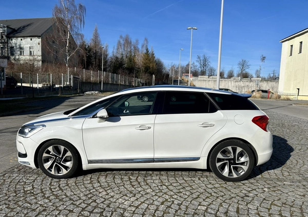 Citroen DS5 cena 39900 przebieg: 250000, rok produkcji 2012 z Wałbrzych małe 154